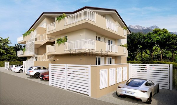 appartamento in vendita a Montignoso in zona Cinquale