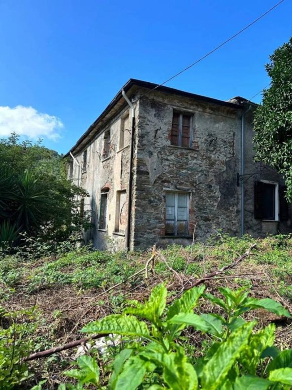 casa indipendente in vendita a Montignoso