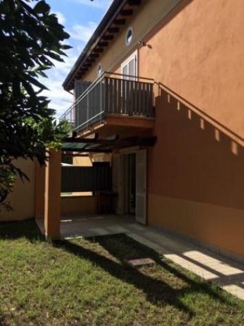 casa indipendente in vendita a Montignoso