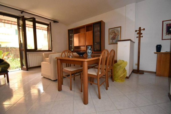 appartamento in vendita a Montignoso