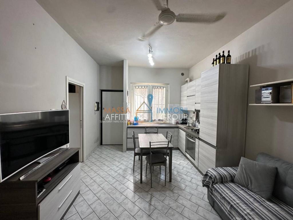 appartamento in vendita a Montignoso in zona Cinquale