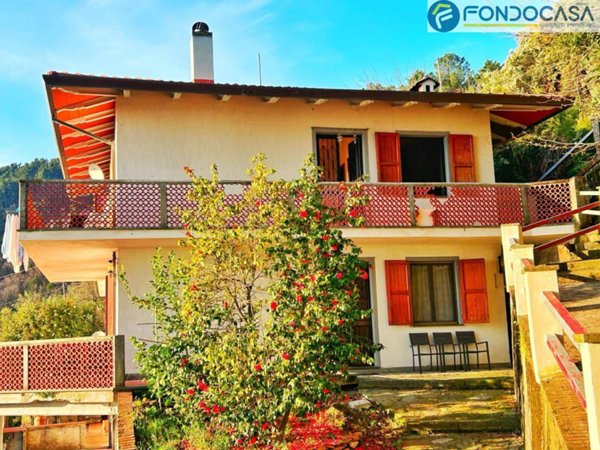appartamento in vendita a Montignoso