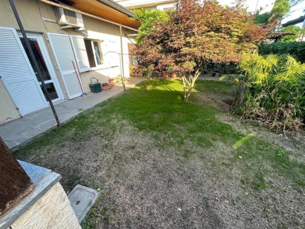casa indipendente in vendita a Montignoso in zona Cinquale