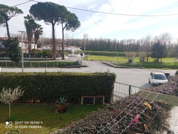 appartamento in vendita a Montignoso in zona Cinquale