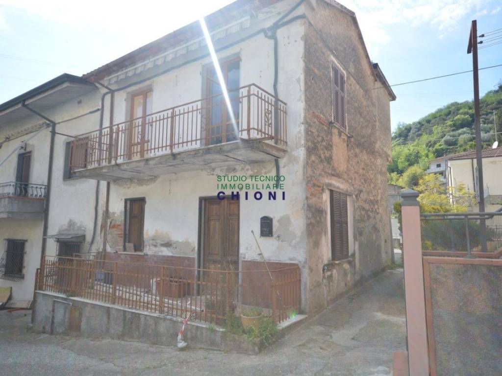 casa indipendente in vendita a Montignoso in zona Capanne