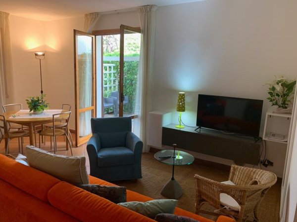 casa indipendente in vendita a Montignoso in zona Cinquale