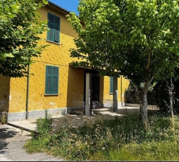 casa indipendente in vendita a Montignoso in zona Cinquale
