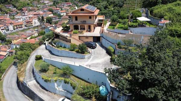 casa indipendente in vendita a Montignoso in zona Palatina