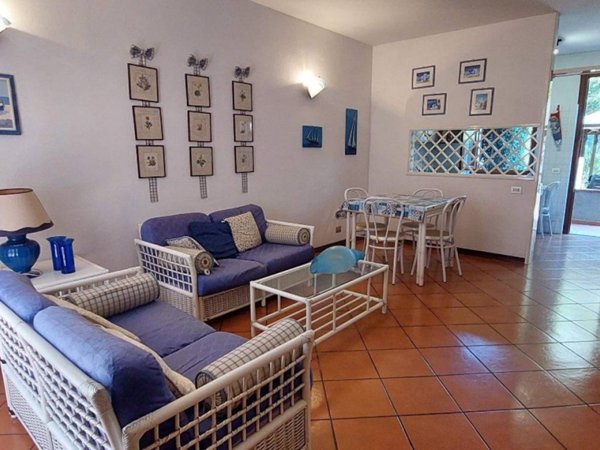 casa indipendente in vendita a Montignoso in zona Cinquale