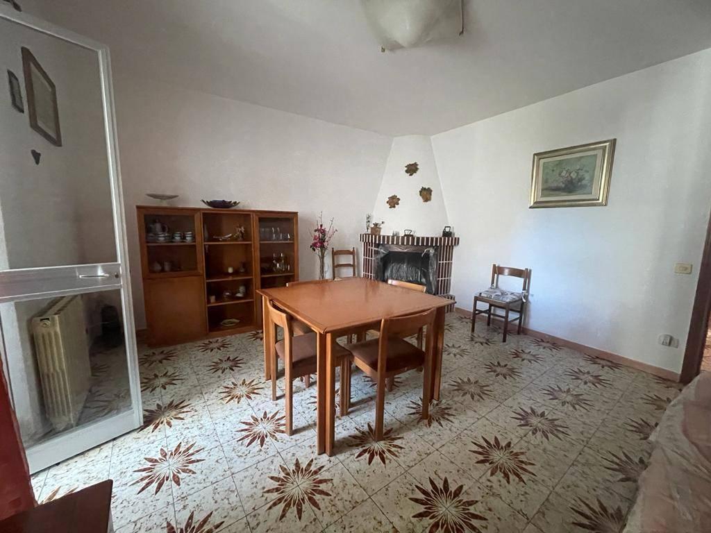 appartamento in vendita a Montignoso