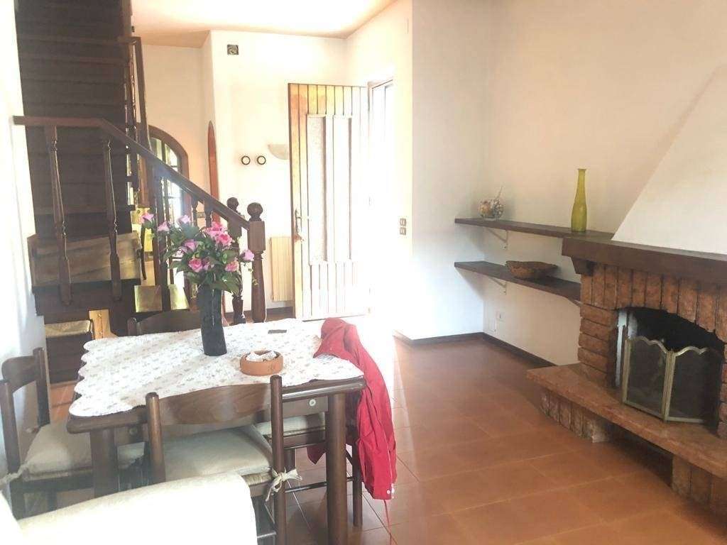 casa indipendente in vendita a Montignoso in zona Cinquale