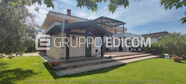 casa indipendente in vendita a Montignoso