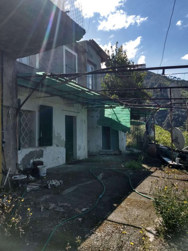 rudere in vendita a Montignoso in zona Sant'Eustachio