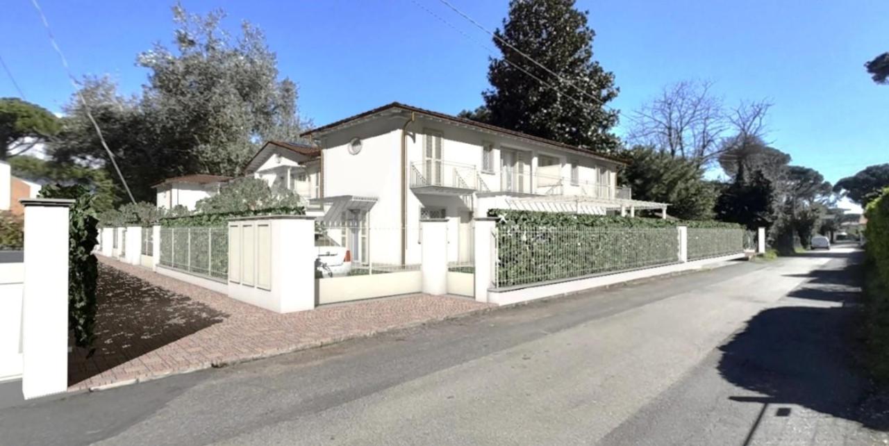 casa indipendente in vendita a Montignoso in zona Cinquale