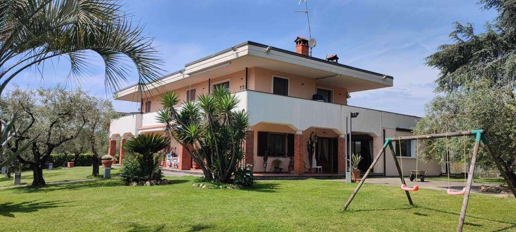 terreno edificabile in vendita a Montignoso