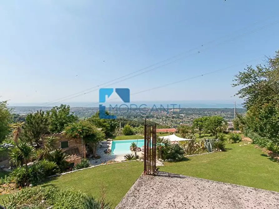 casa indipendente in vendita a Montignoso