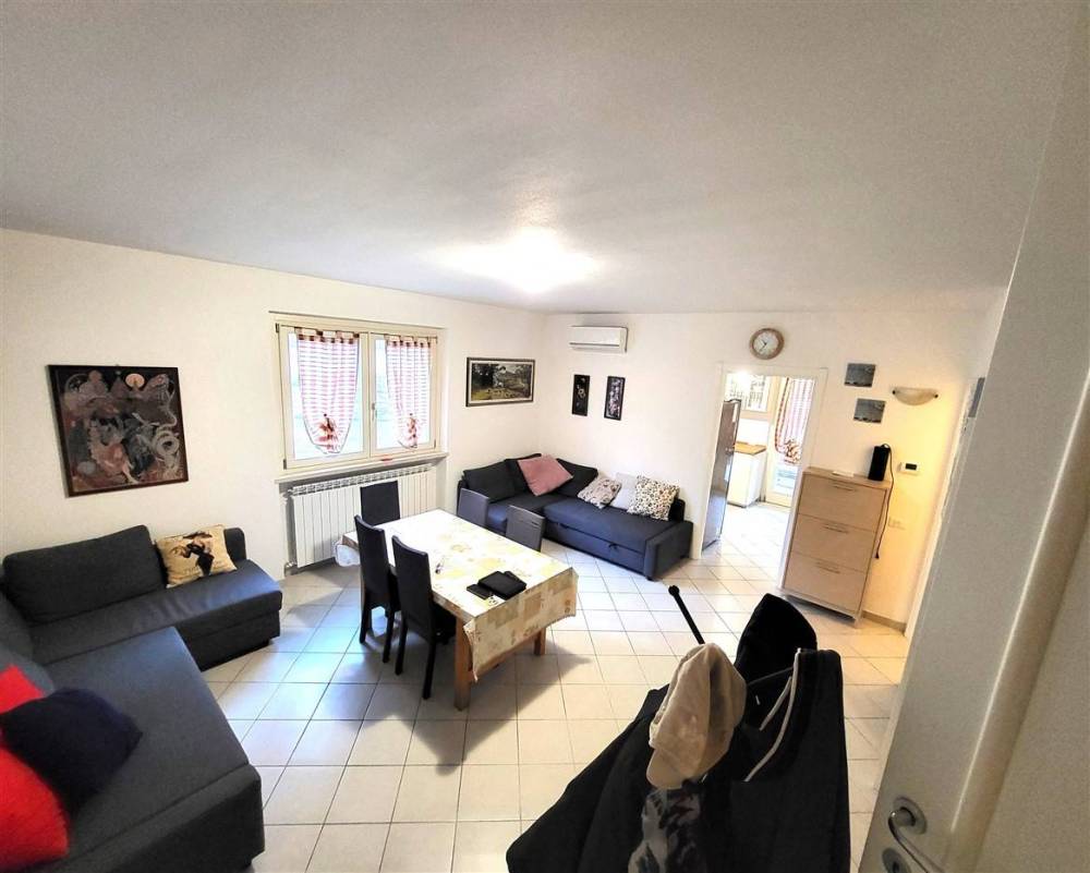 casa indipendente in vendita a Montignoso in zona Capanne
