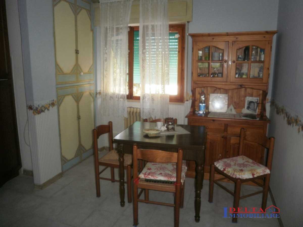 appartamento in vendita a Montignoso