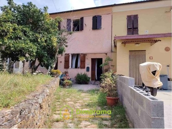 appartamento in vendita a Montignoso