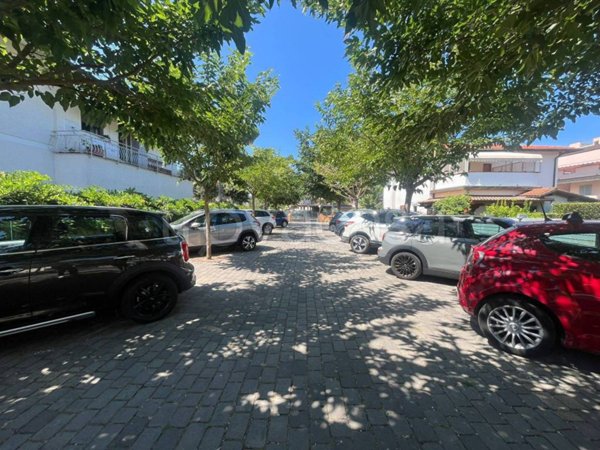 appartamento in vendita a Montignoso in zona Cinquale