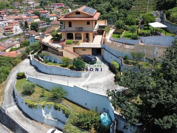 casa indipendente in vendita a Montignoso in zona Palatina