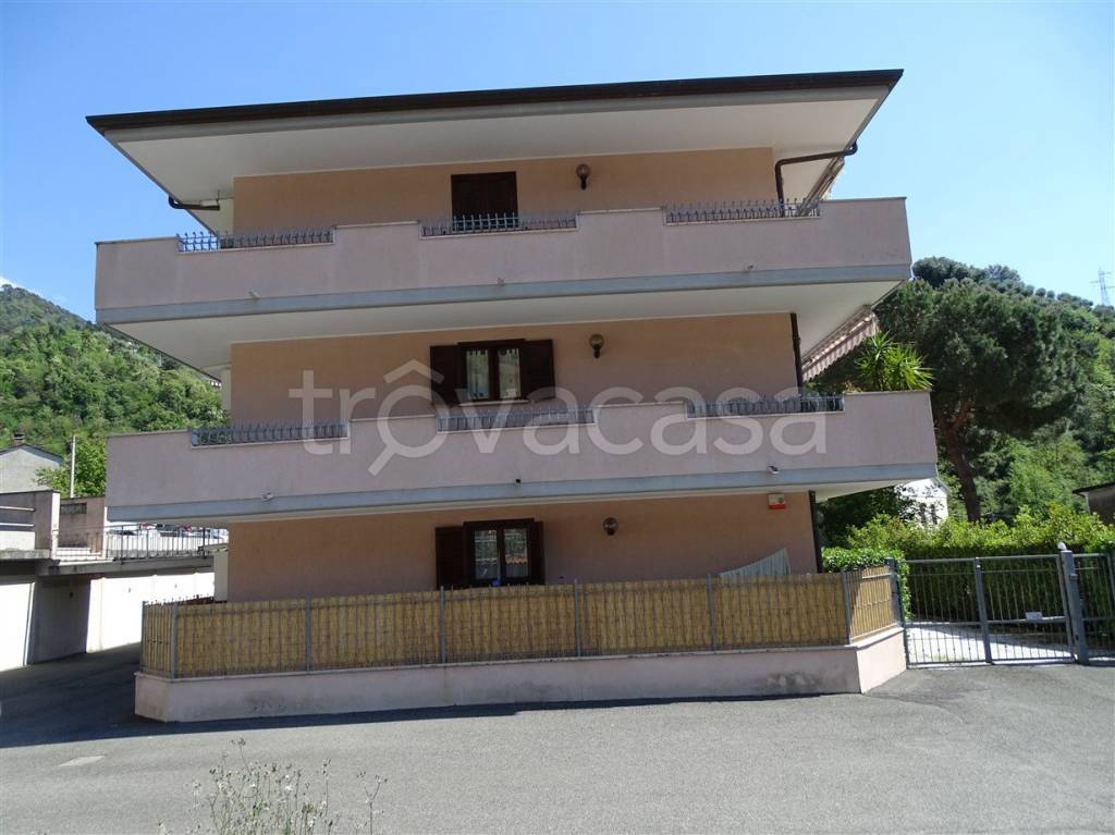 appartamento in vendita a Montignoso