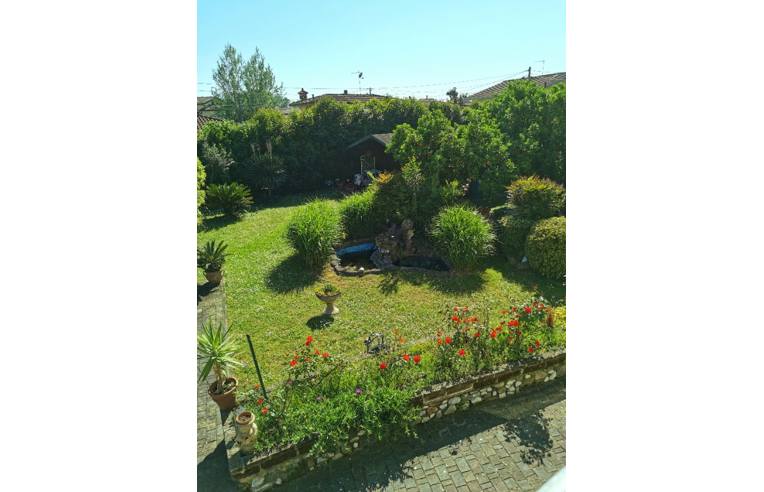 casa indipendente in vendita a Montignoso in zona Renella