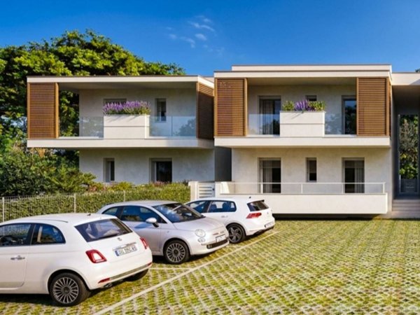 casa indipendente in vendita a Montignoso in zona Cinquale