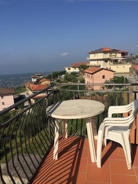 appartamento in vendita a Montignoso in zona San Vito