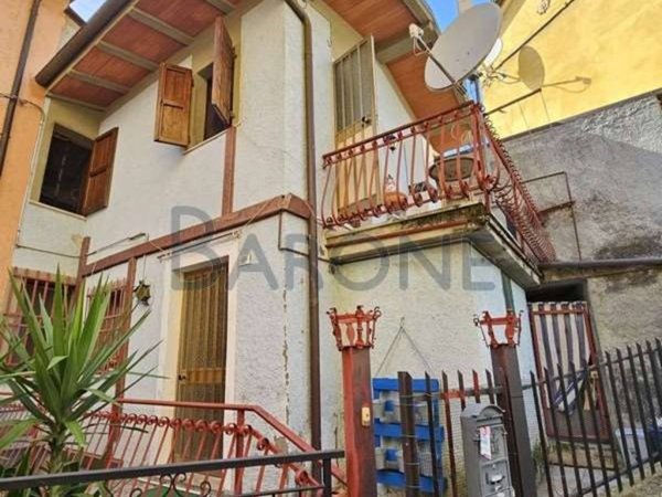 appartamento in vendita a Montignoso in zona Capanne
