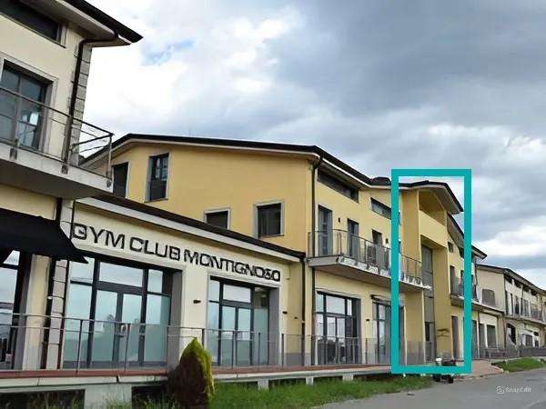 ufficio in vendita a Montignoso in zona Renella