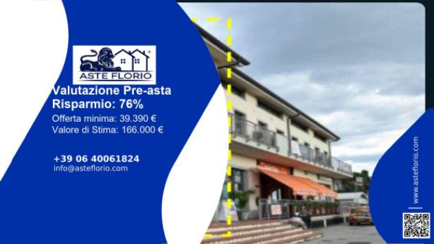 ufficio in vendita a Montignoso in zona Renella