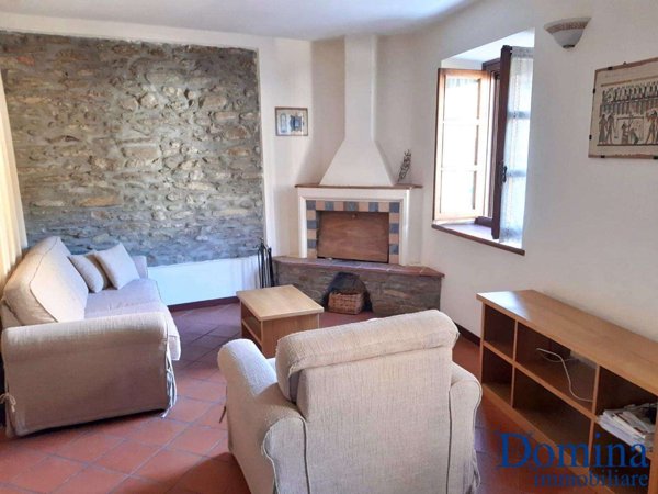 intera palazzina in vendita a Montignoso in zona Capanne
