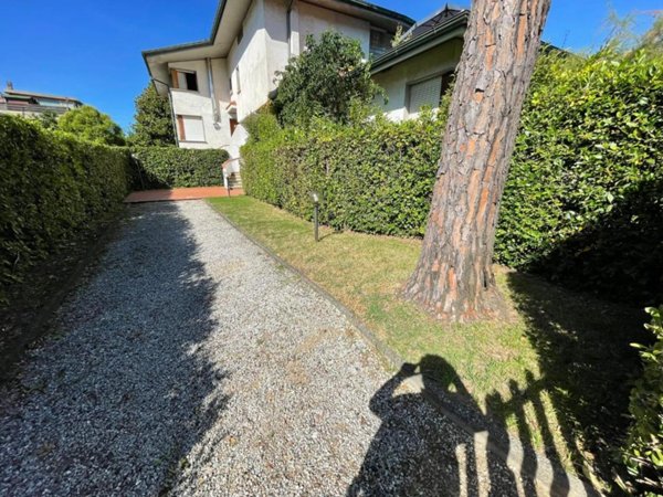 appartamento in vendita a Montignoso in zona Cinquale