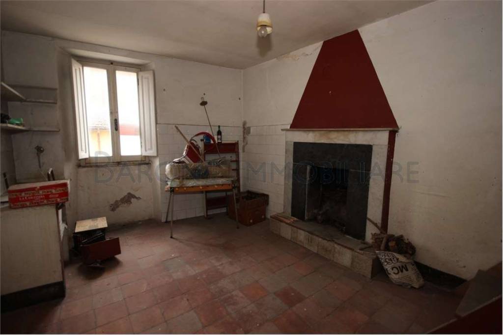 casa indipendente in vendita a Montignoso in zona Capanne