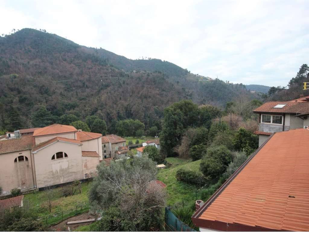 appartamento in vendita a Montignoso in zona Sant'Eustachio