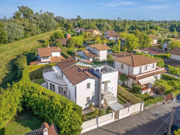 casa indipendente in vendita a Montignoso in zona Cinquale