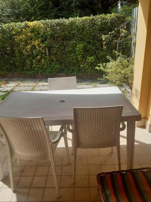 casa indipendente in vendita a Montignoso in zona Cinquale