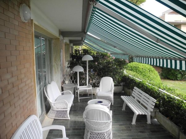 casa indipendente in vendita a Montignoso in zona Cinquale