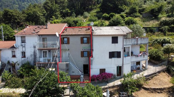 casa indipendente in vendita a Montignoso