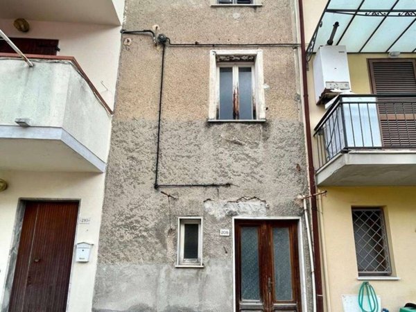 casa indipendente in vendita a Montignoso in zona Capanne