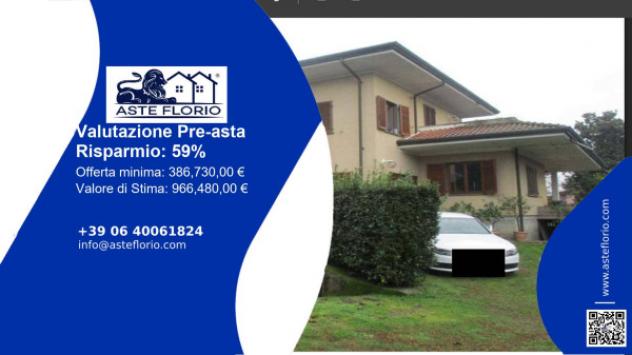 casa indipendente in vendita a Montignoso