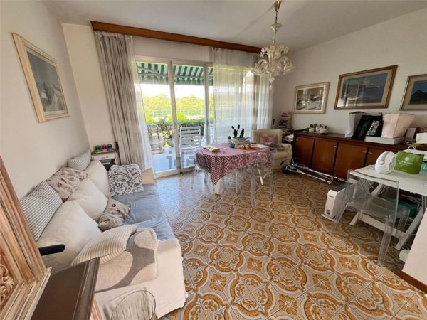 appartamento in vendita a Montignoso in zona Cinquale