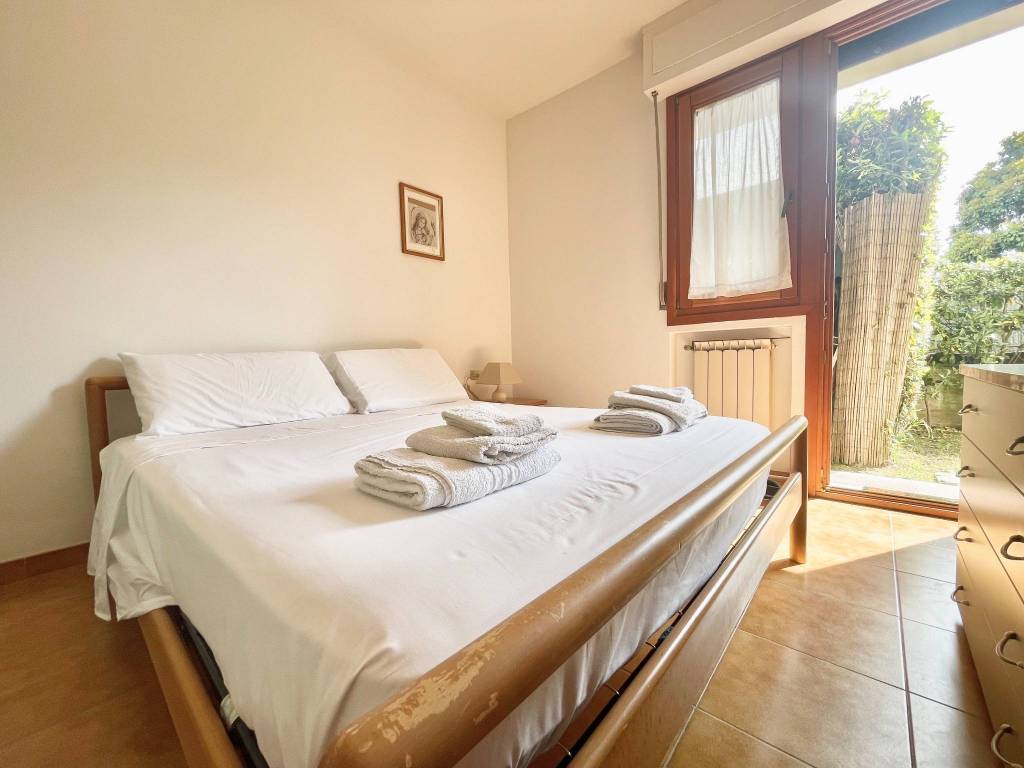 appartamento in vendita a Montignoso in zona Renella