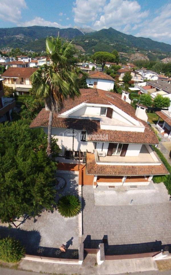 appartamento in vendita a Montignoso in zona Cinquale