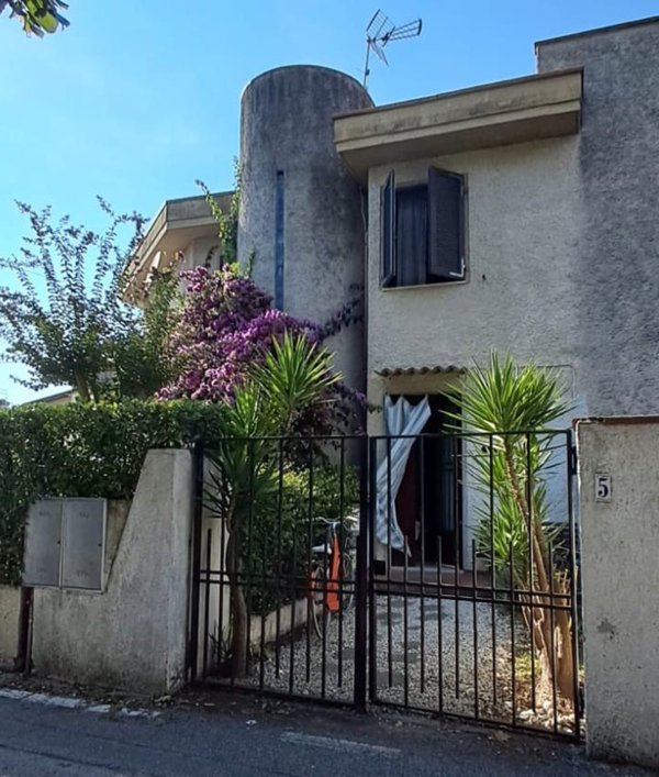 appartamento in vendita a Montignoso in zona Cinquale