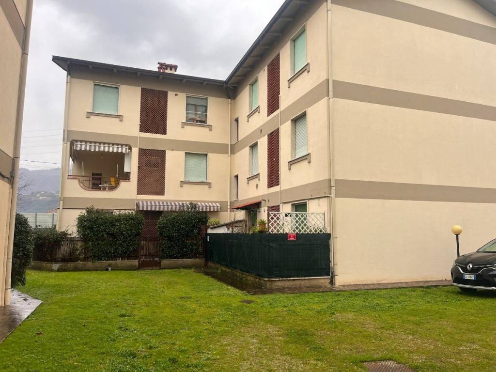 appartamento in vendita a Montignoso in zona Cinquale