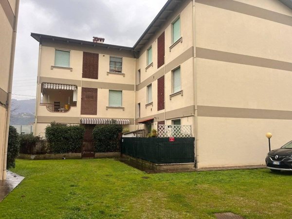 appartamento in vendita a Montignoso