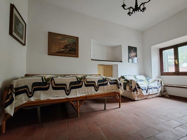 casa indipendente in vendita a Montignoso in zona Capanne