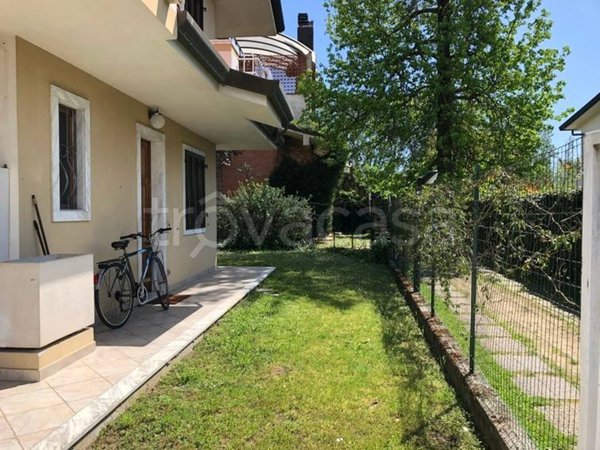 casa indipendente in vendita a Montignoso in zona Cinquale